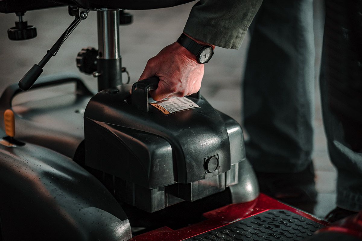 PAVEMENT LEGAL ELECTRIC MOBILITY SCOOTER – 20AH Lithium Battery